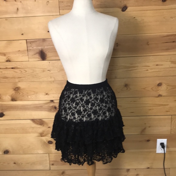 New Kings Crown black tiered ruffled lace layering mini skirt extender Large - Picture 2 of 9